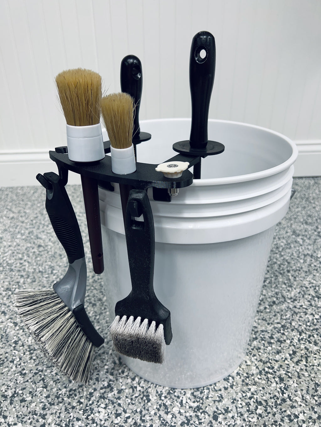 Stubby Nozzle BucketCaddy Brush Organizer for 5-6 Gal Buckets, photo 4 of 11